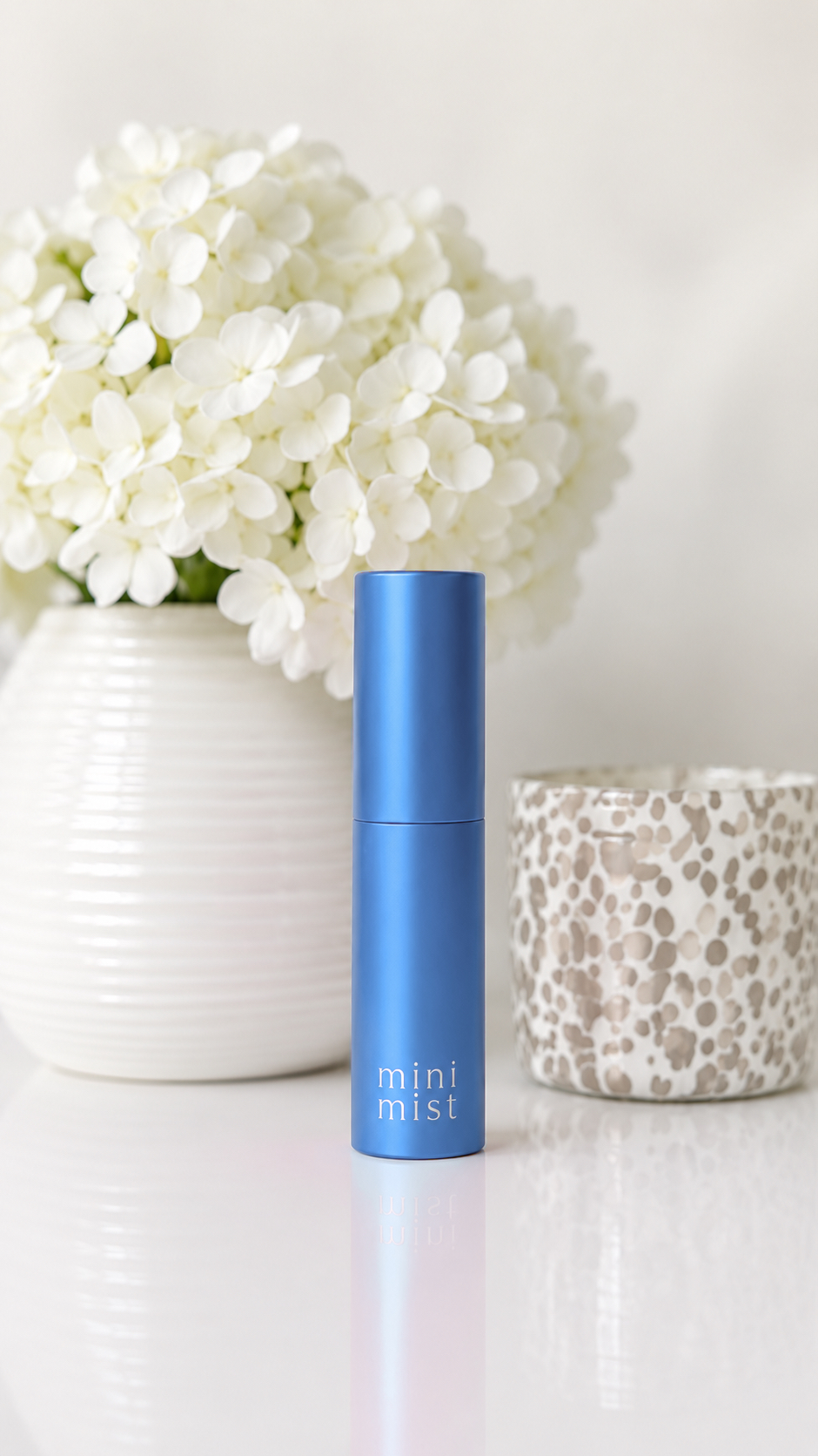 Dark Pink Mini Mist 8ml refillable perfume atomiser